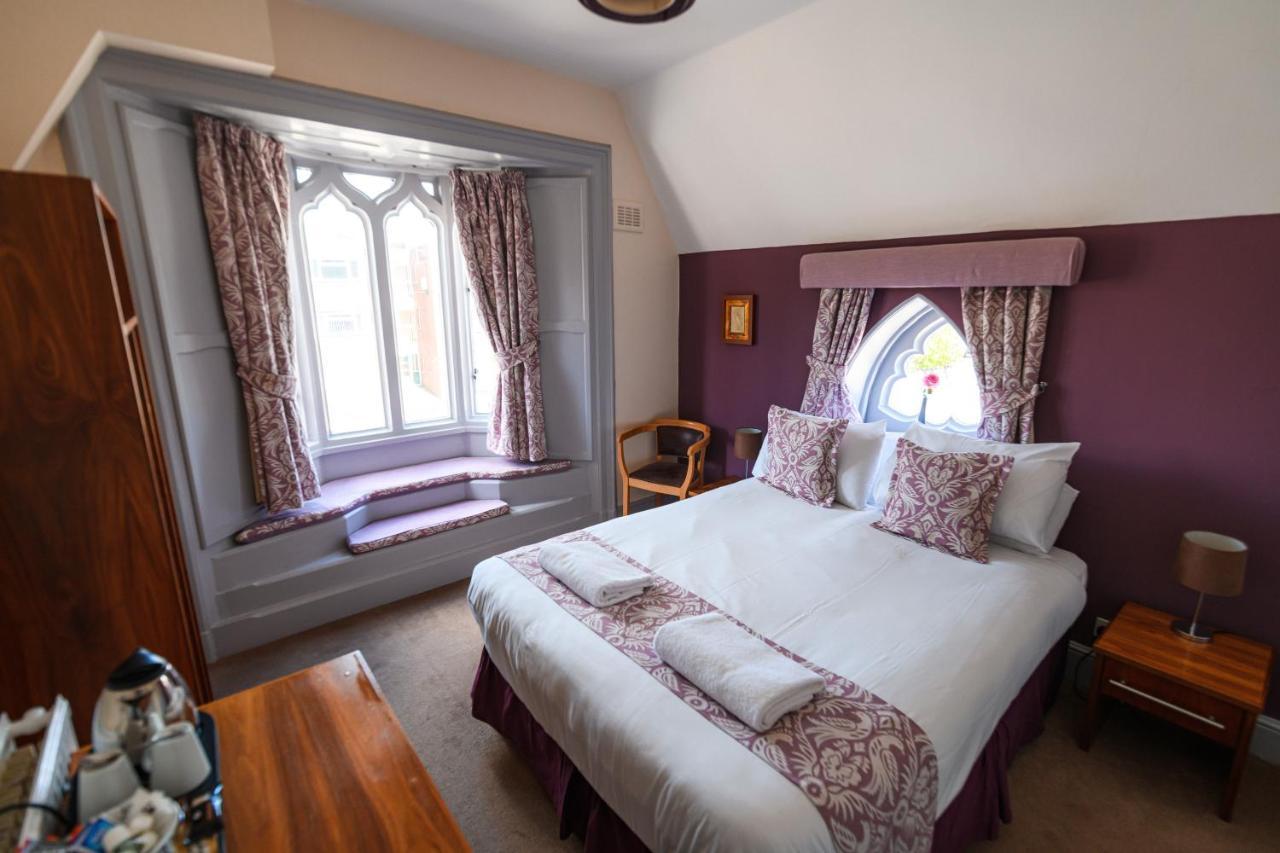 The Lemon Tree Hotel Wrexham Exterior photo