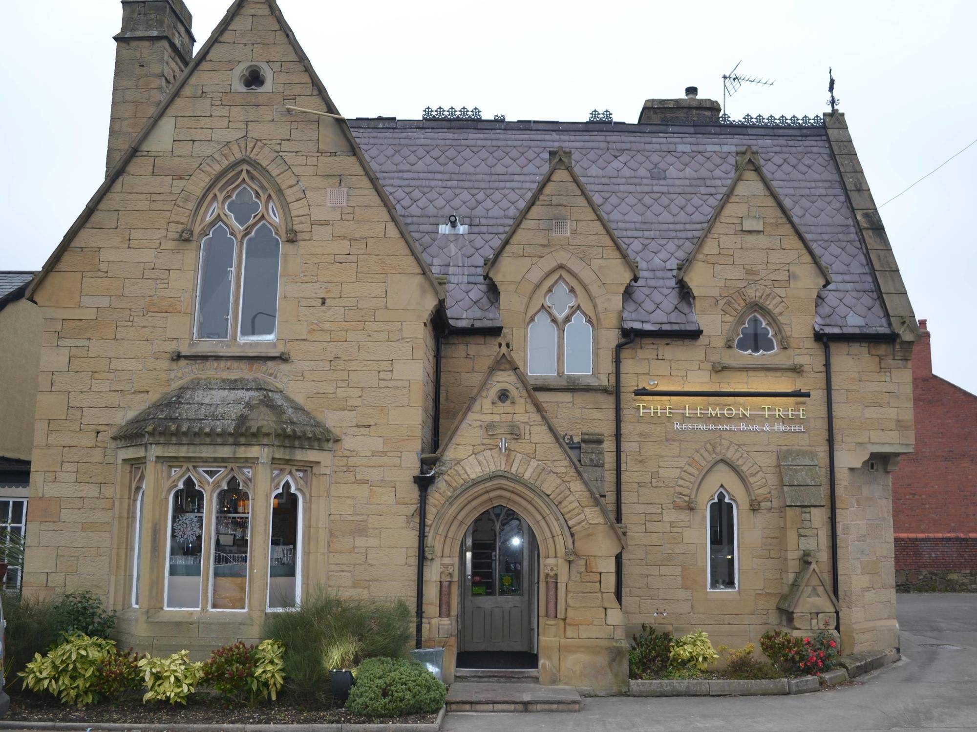 The Lemon Tree Hotel Wrexham Exterior photo