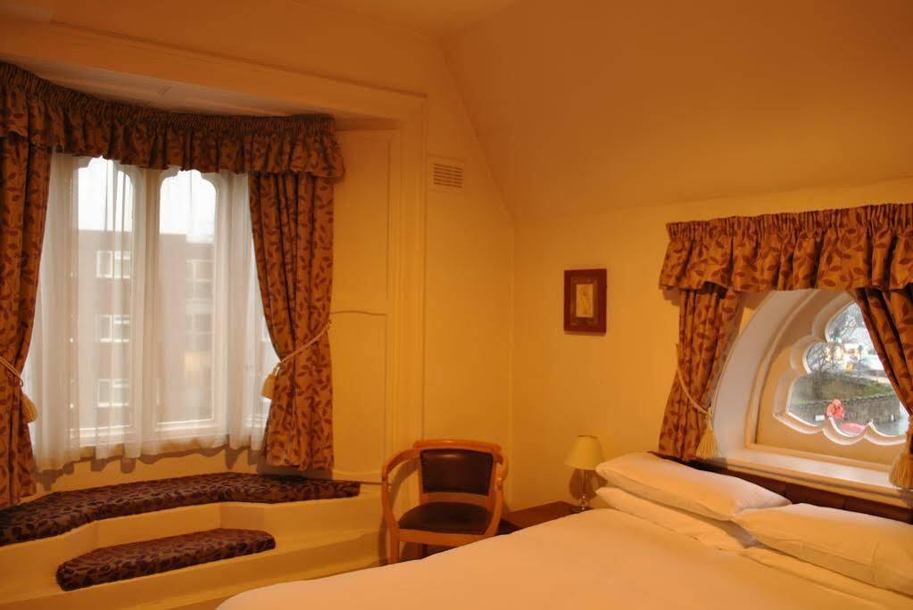 The Lemon Tree Hotel Wrexham Exterior photo